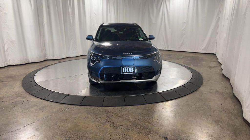 new 2025 Kia Niro EV car, priced at $33,817