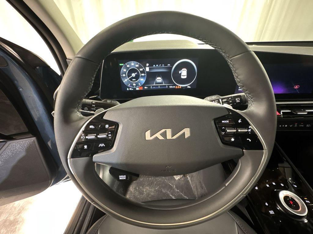 new 2025 Kia Niro EV car, priced at $33,817
