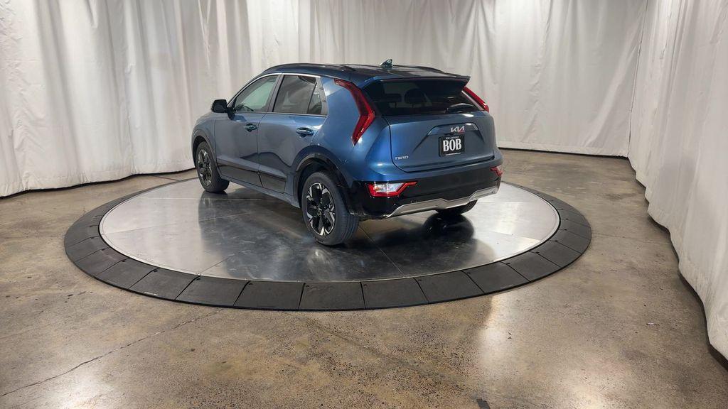 new 2025 Kia Niro EV car, priced at $33,817