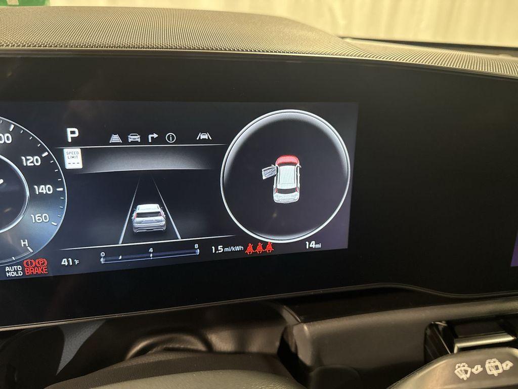 new 2025 Kia Niro EV car, priced at $33,817