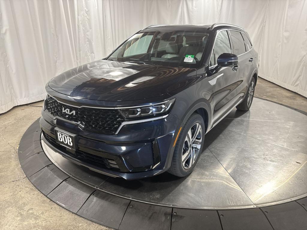 used 2022 Kia Sorento Plug-In Hybrid car, priced at $32,712