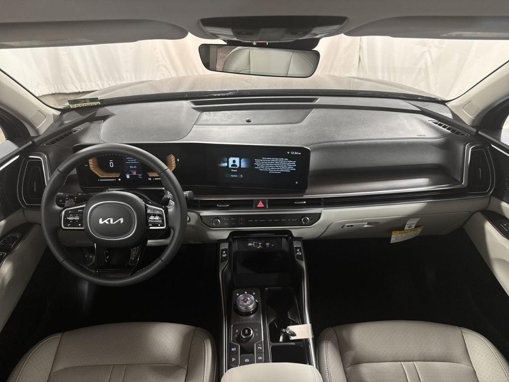 new 2025 Kia Sorento Hybrid car, priced at $39,008
