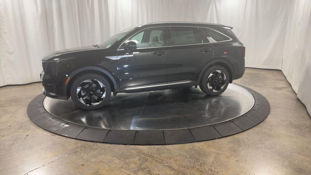new 2025 Kia Sorento Hybrid car, priced at $39,008