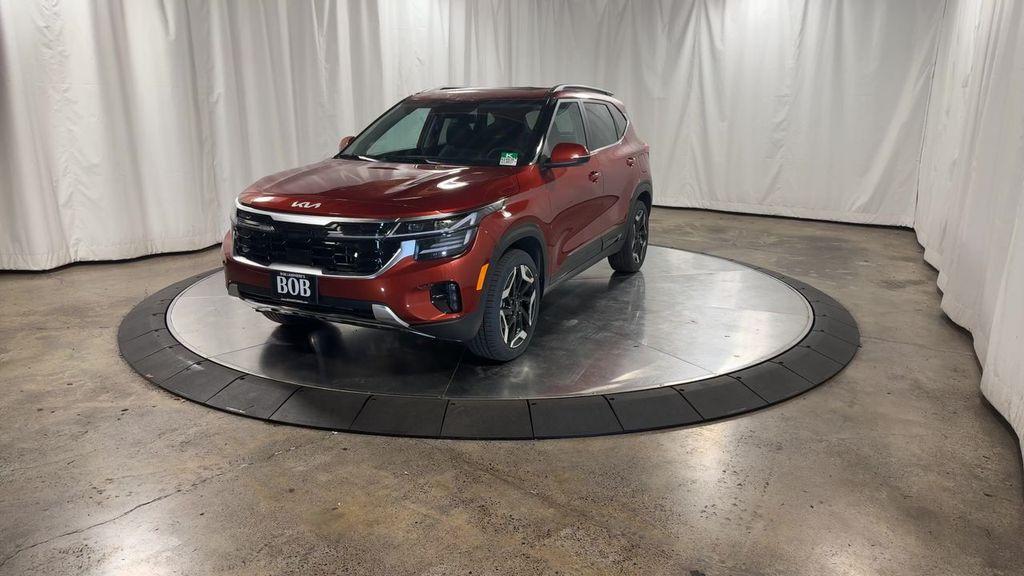new 2025 Kia Seltos car, priced at $32,713