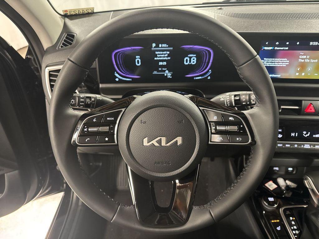 new 2025 Kia Seltos car, priced at $27,131