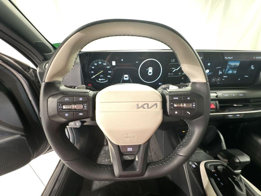 new 2025 Kia K4 car, priced at $25,125