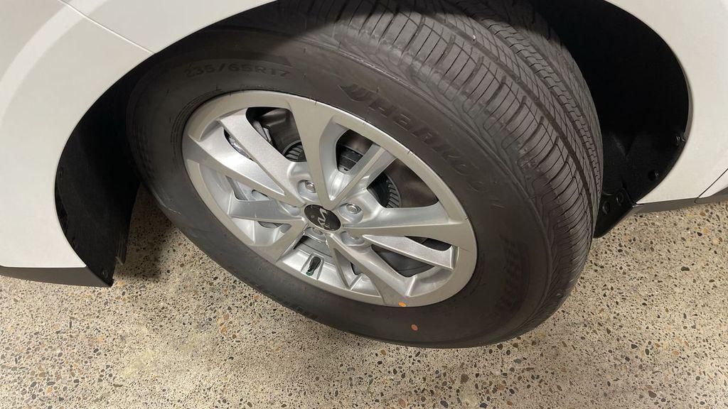 used 2022 Kia Carnival car, priced at $32,725