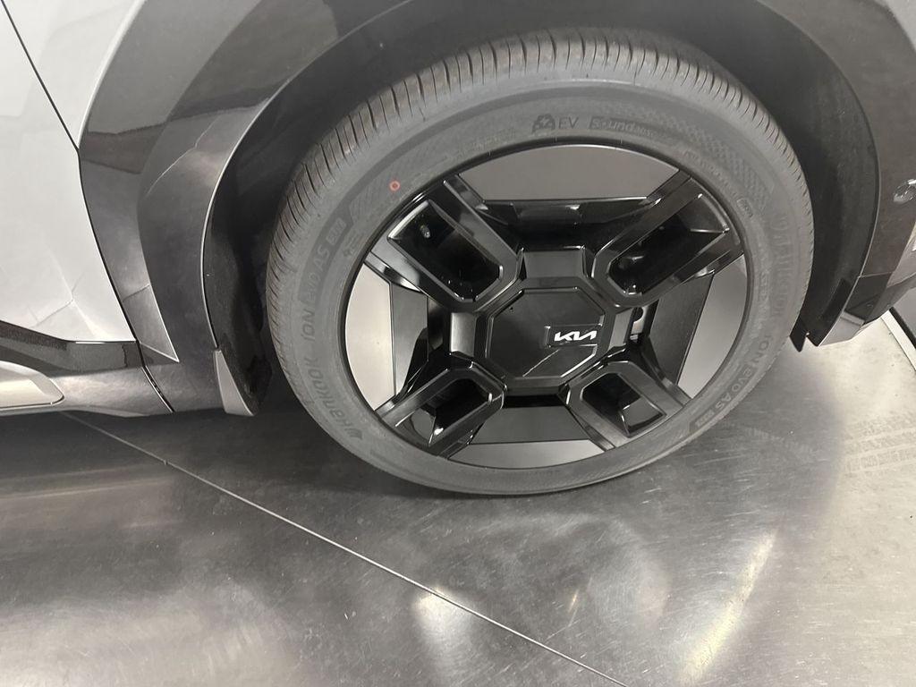 new 2026 Kia EV9 car, priced at $68,257