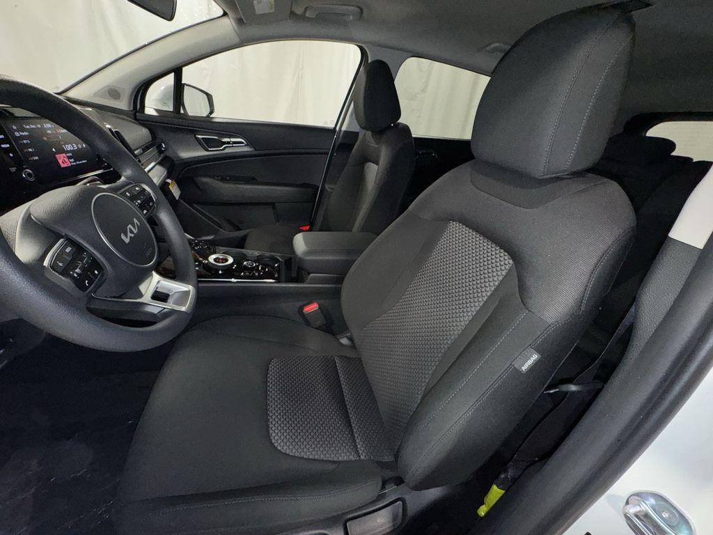 new 2025 Kia Sportage Hybrid car, priced at $32,026