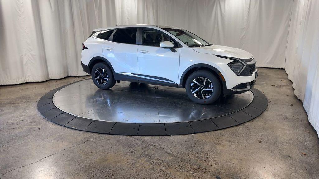 new 2025 Kia Sportage Hybrid car, priced at $32,026