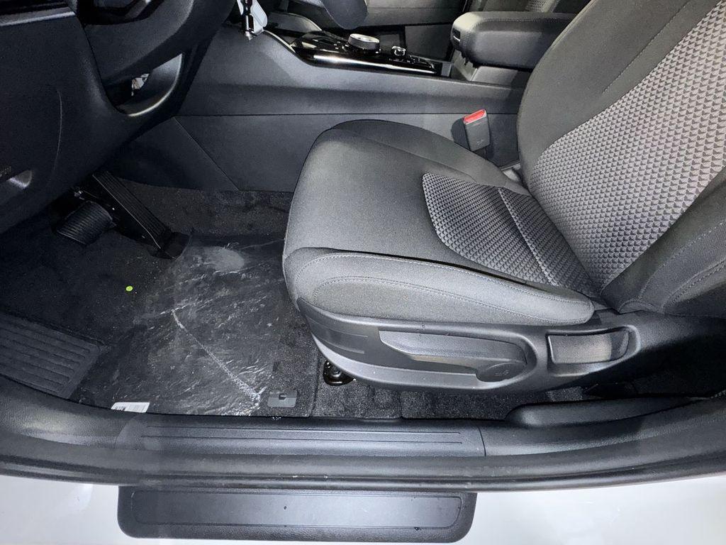 new 2025 Kia Sportage Hybrid car, priced at $32,026