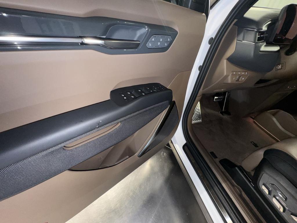 new 2026 Kia EV9 car, priced at $70,177