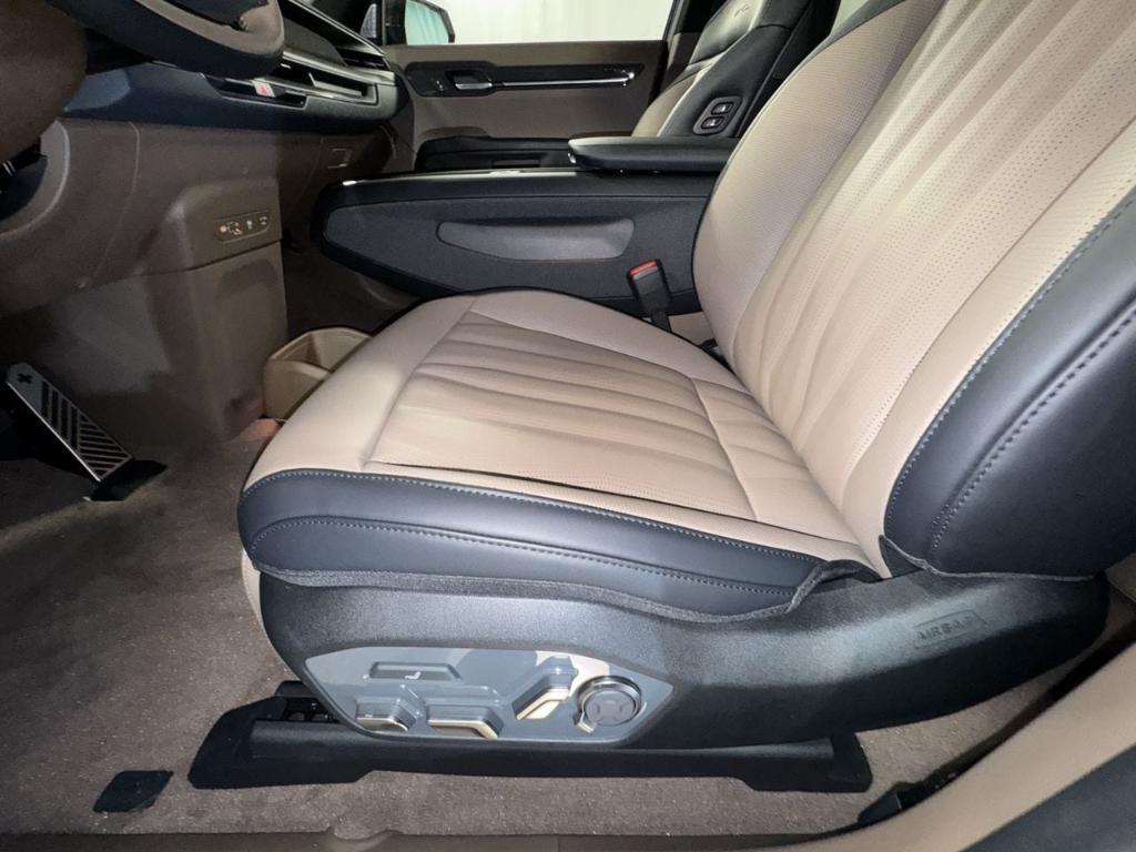 new 2026 Kia EV9 car, priced at $63,232