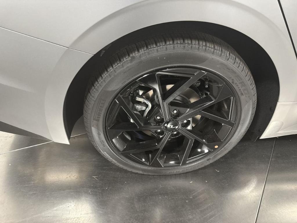 new 2026 Kia K5 car, priced at $30,847