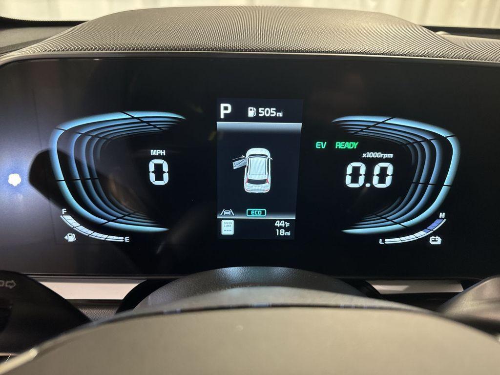 new 2025 Kia Niro car, priced at $29,892
