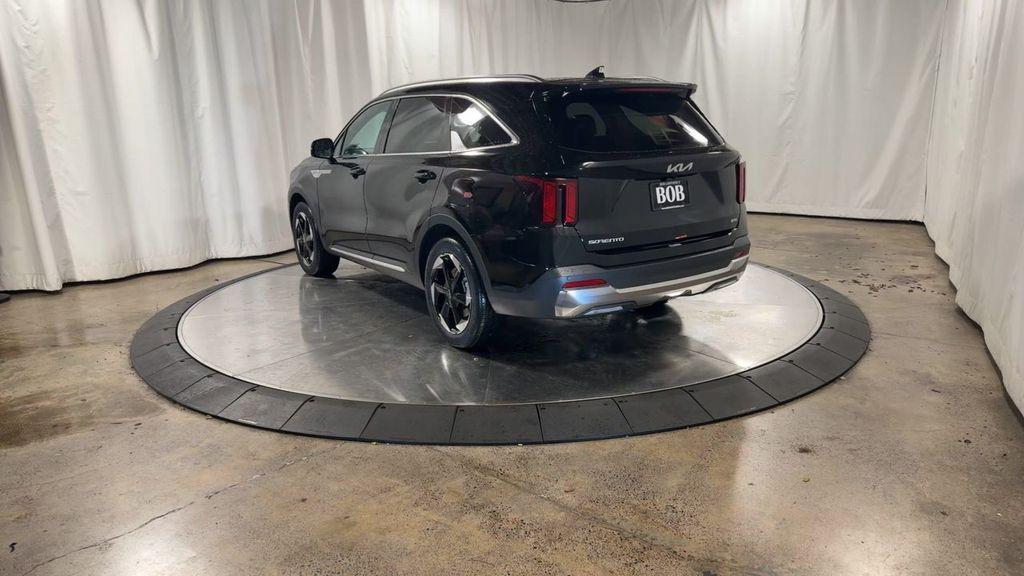 new 2025 Kia Sorento Hybrid car, priced at $40,862