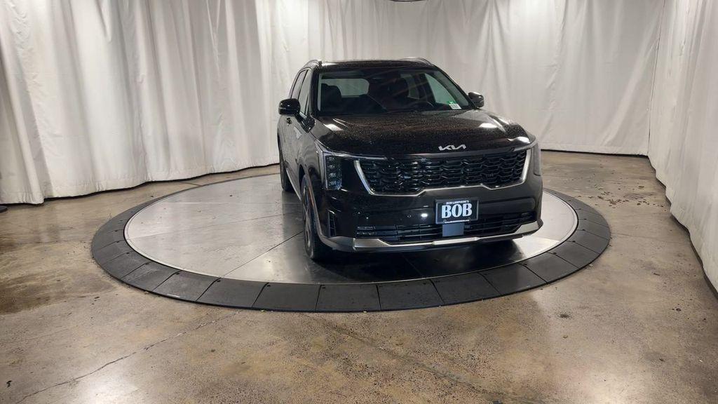 new 2025 Kia Sorento Hybrid car, priced at $40,862