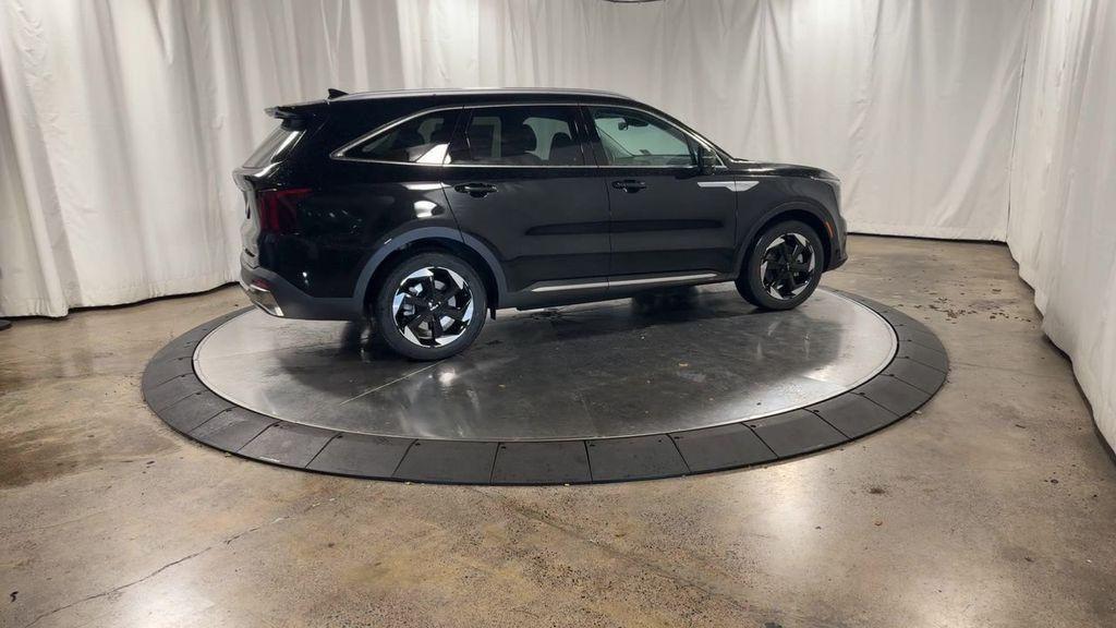 new 2025 Kia Sorento Hybrid car, priced at $40,862