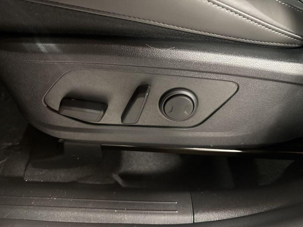 new 2025 Kia Sorento car, priced at $41,016