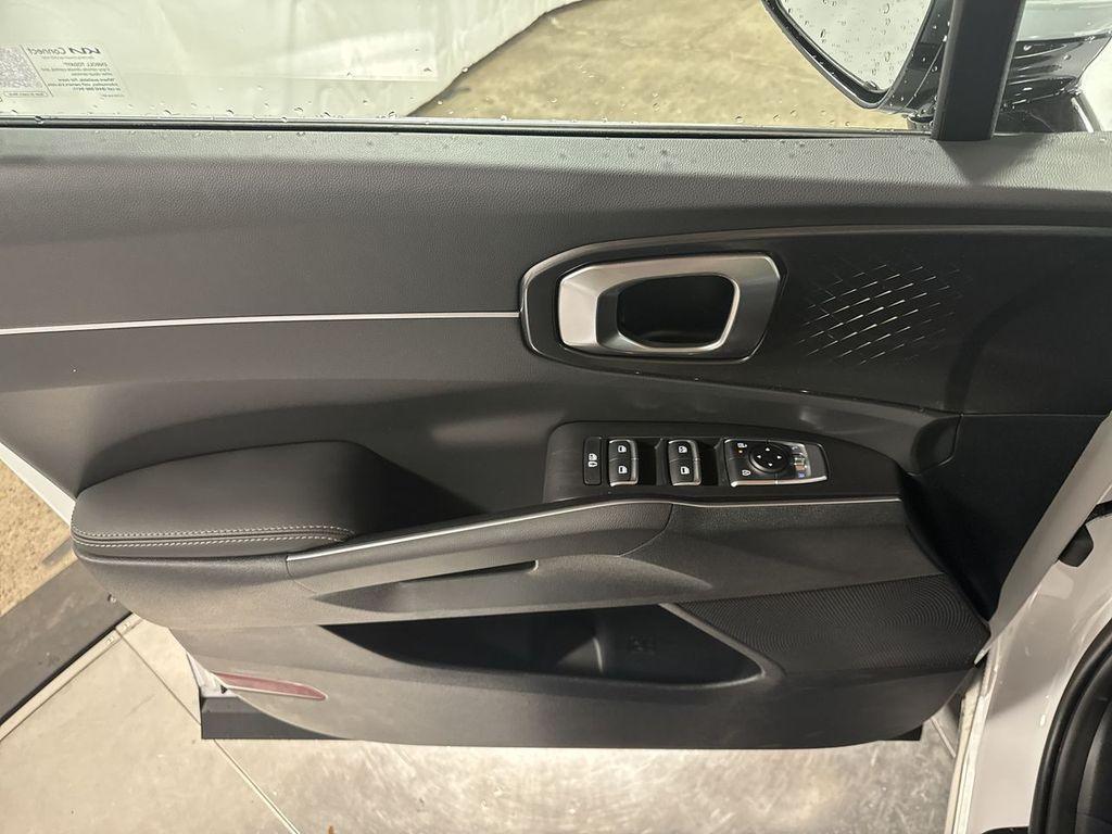 new 2025 Kia Sorento car, priced at $41,016