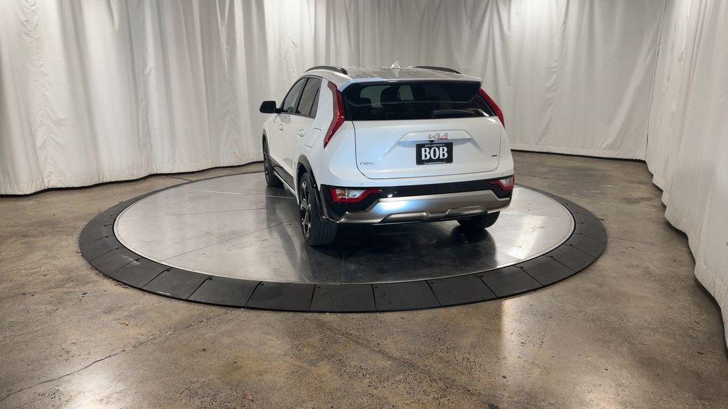 new 2025 Kia Niro car, priced at $33,135