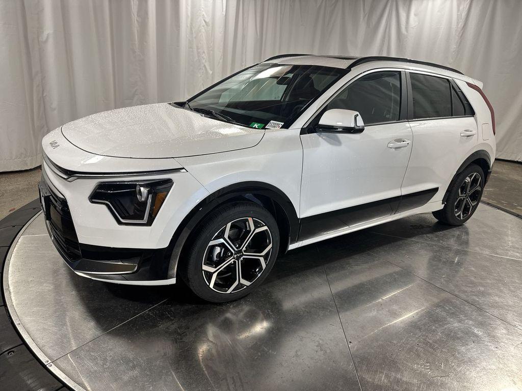 new 2025 Kia Niro car, priced at $33,135