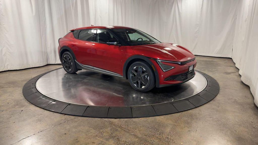 new 2025 Kia EV6 car, priced at $49,917