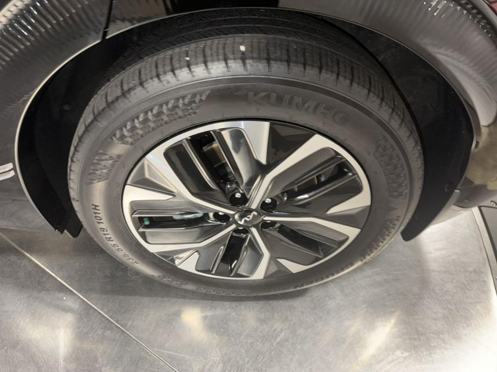 used 2024 Kia EV6 car, priced at $31,899