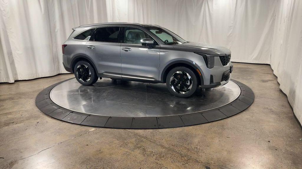 new 2025 Kia Sorento Hybrid car, priced at $47,574