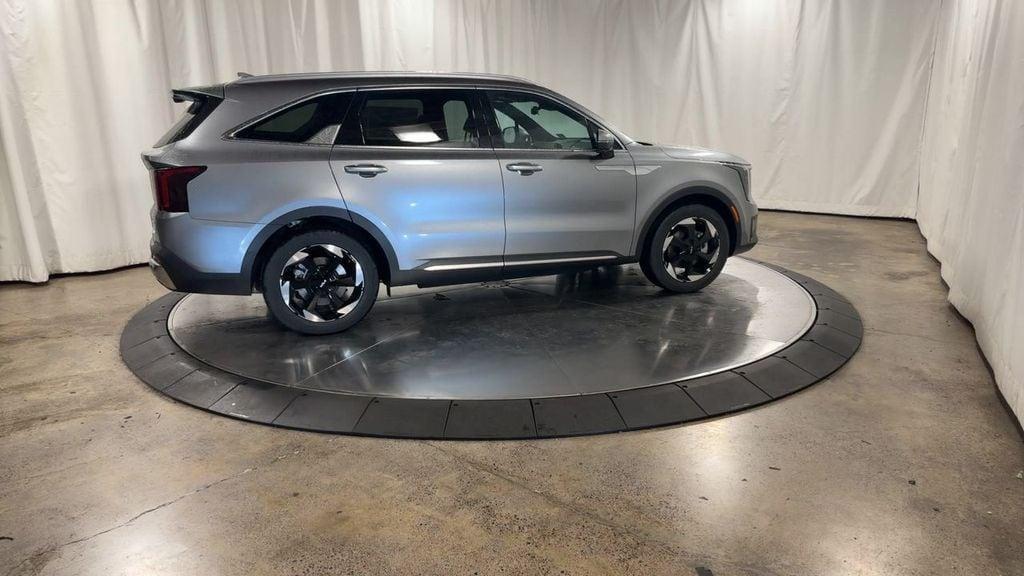 new 2025 Kia Sorento Hybrid car, priced at $47,574