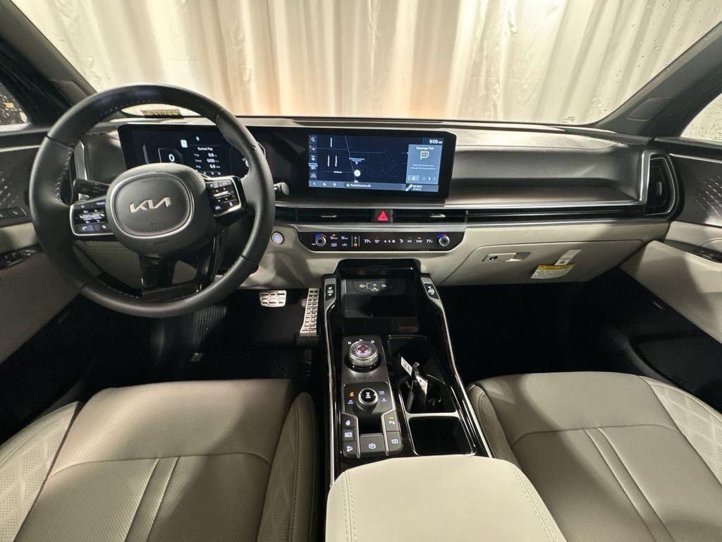 new 2025 Kia Sorento Hybrid car, priced at $47,574