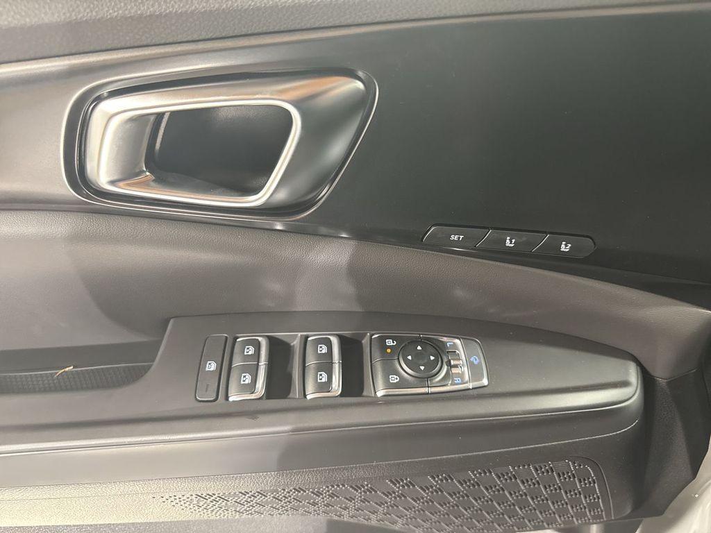 new 2026 Kia Carnival car, priced at $51,285