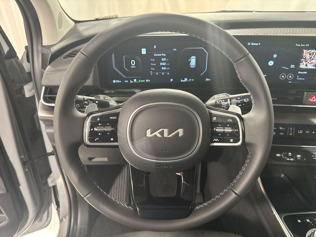 new 2026 Kia Carnival car, priced at $51,285