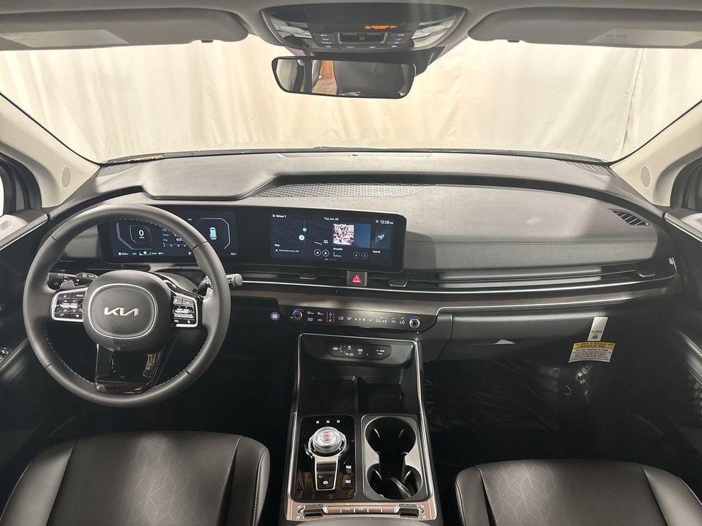 new 2026 Kia Carnival car, priced at $51,285