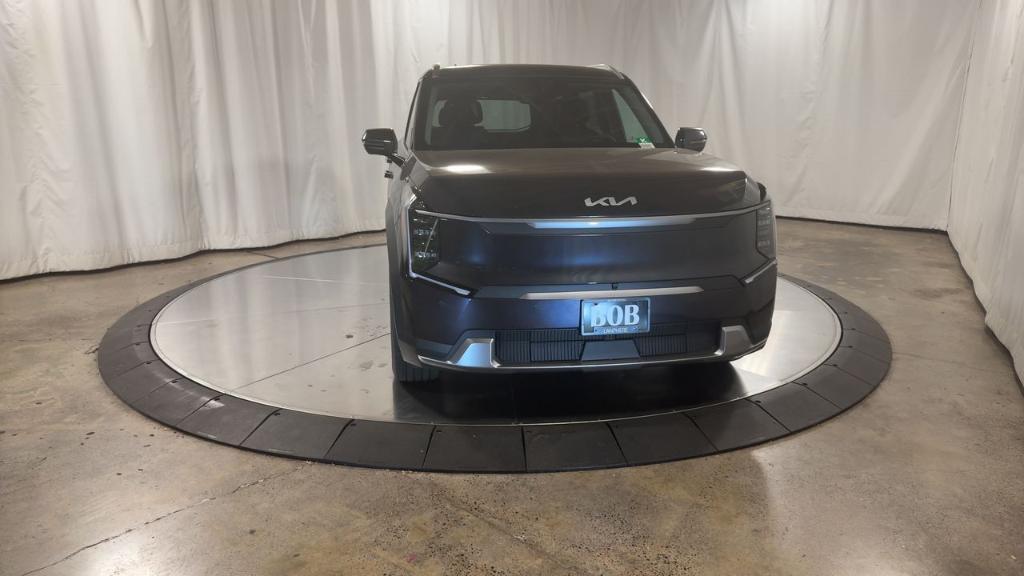 new 2026 Kia EV9 car, priced at $56,327
