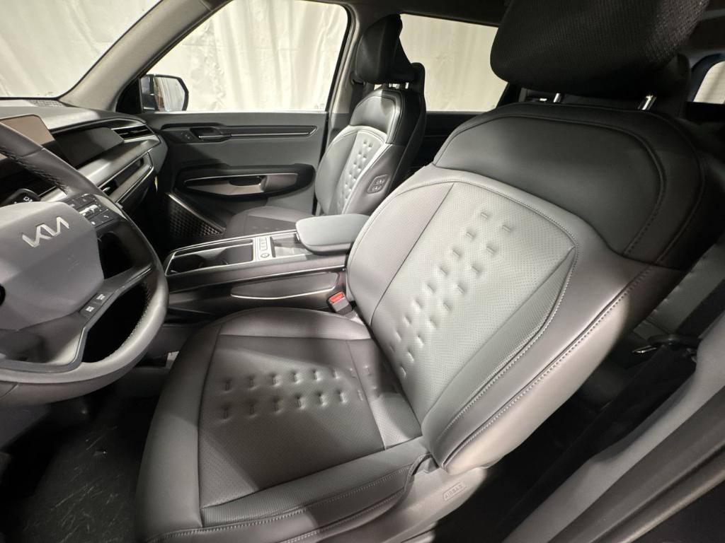 new 2026 Kia EV9 car, priced at $56,327