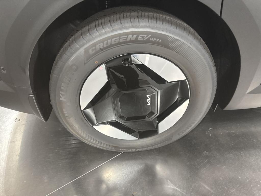 new 2026 Kia EV9 car, priced at $56,327