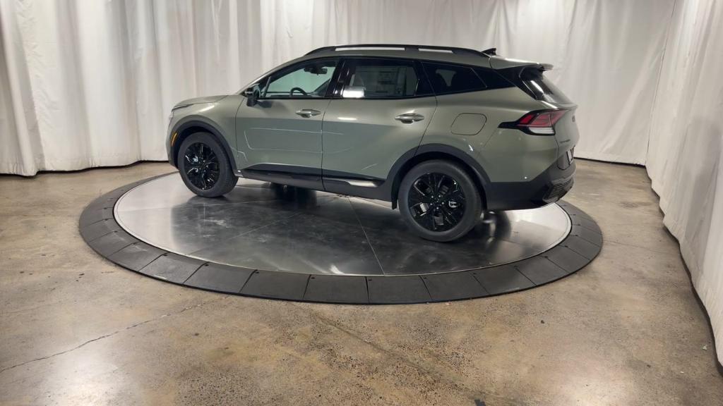new 2025 Kia Sportage Plug-In Hybrid car, priced at $45,575