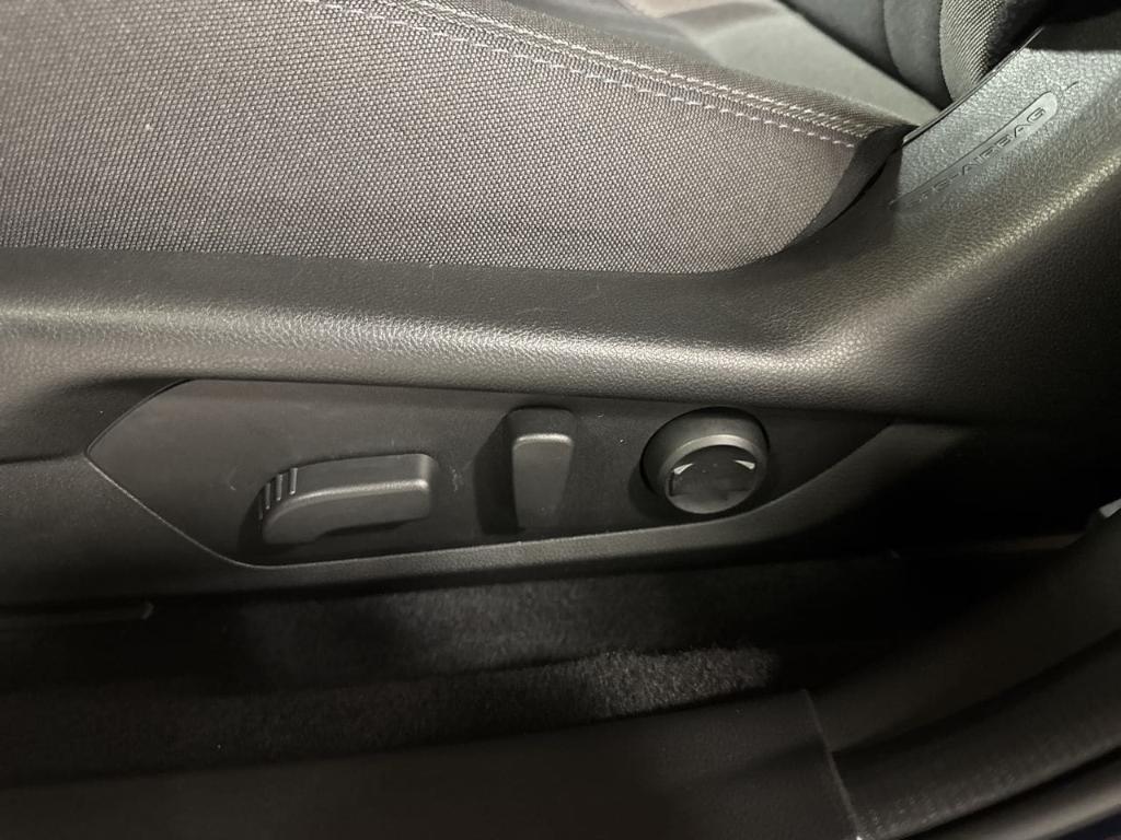 used 2025 Subaru Crosstrek car, priced at $27,711