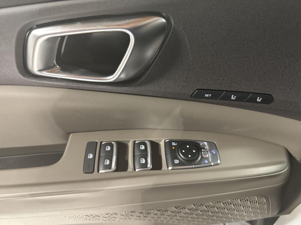 new 2026 Kia Carnival Hybrid car, priced at $47,018