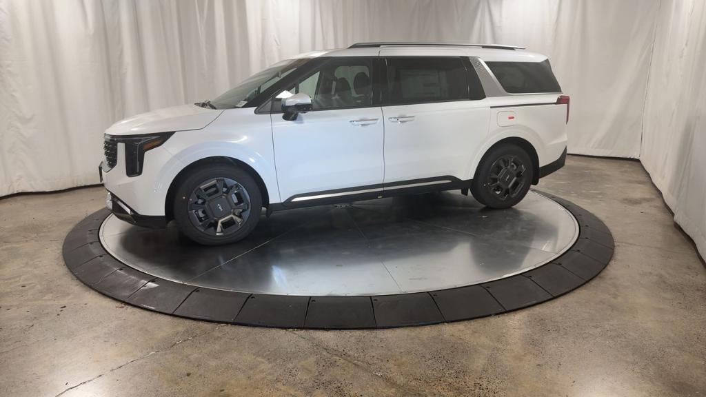 new 2026 Kia Carnival Hybrid car, priced at $47,018