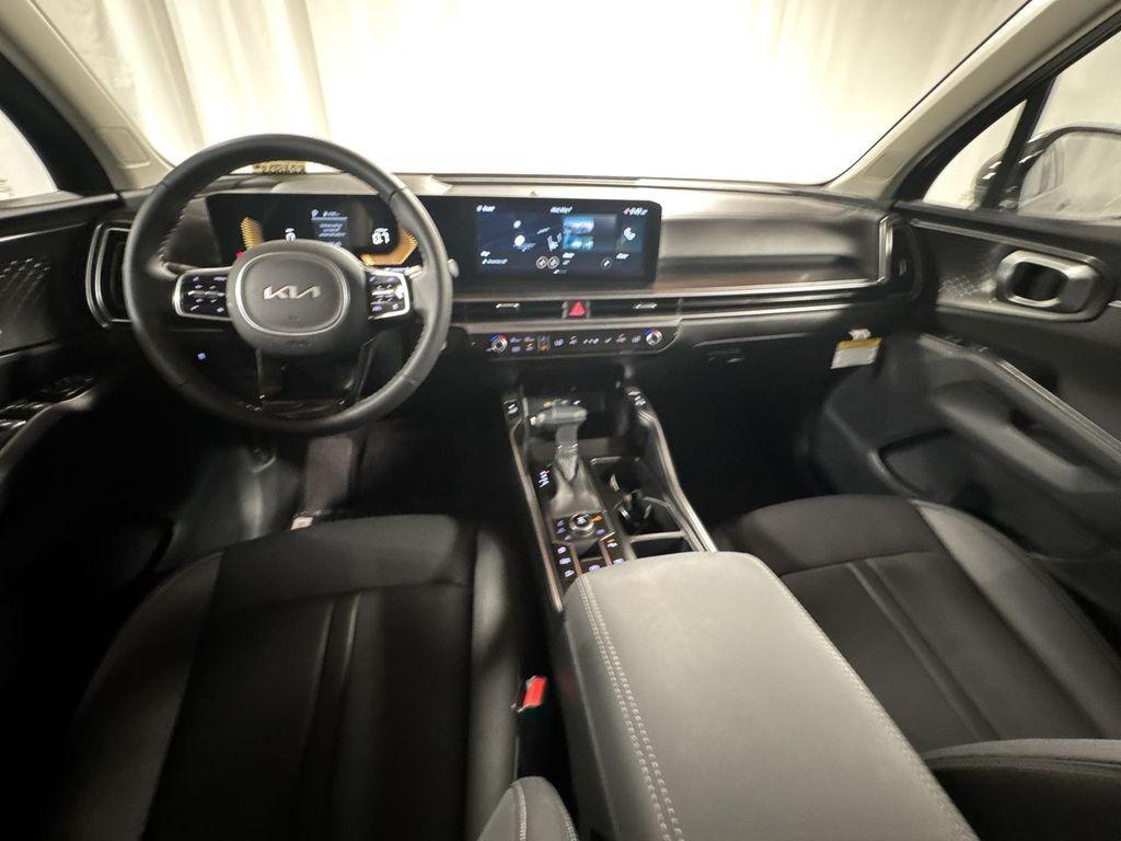 new 2025 Kia Sorento car, priced at $36,746