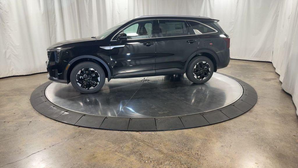 new 2025 Kia Sorento car, priced at $36,746