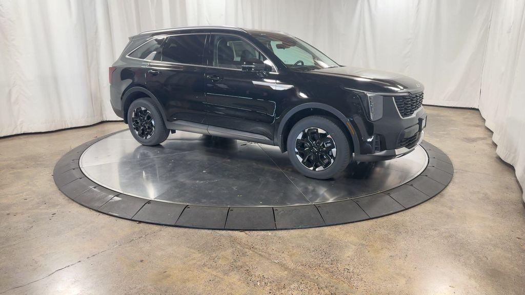 new 2025 Kia Sorento car, priced at $36,746