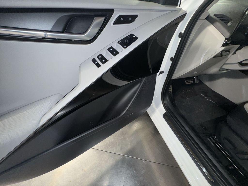 new 2025 Kia Niro EV car, priced at $38,758