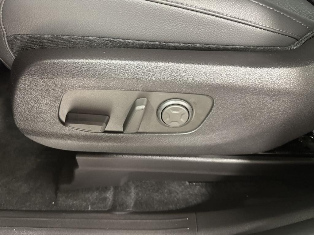 new 2026 Kia Carnival car, priced at $53,257