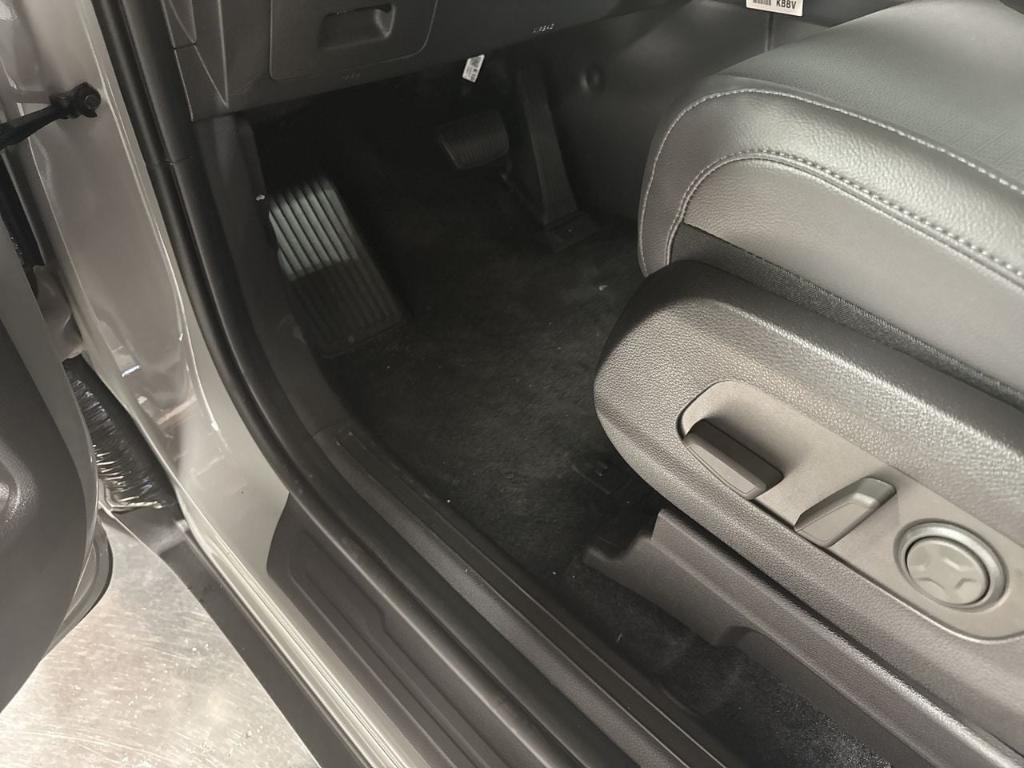 new 2026 Kia Carnival car, priced at $53,257