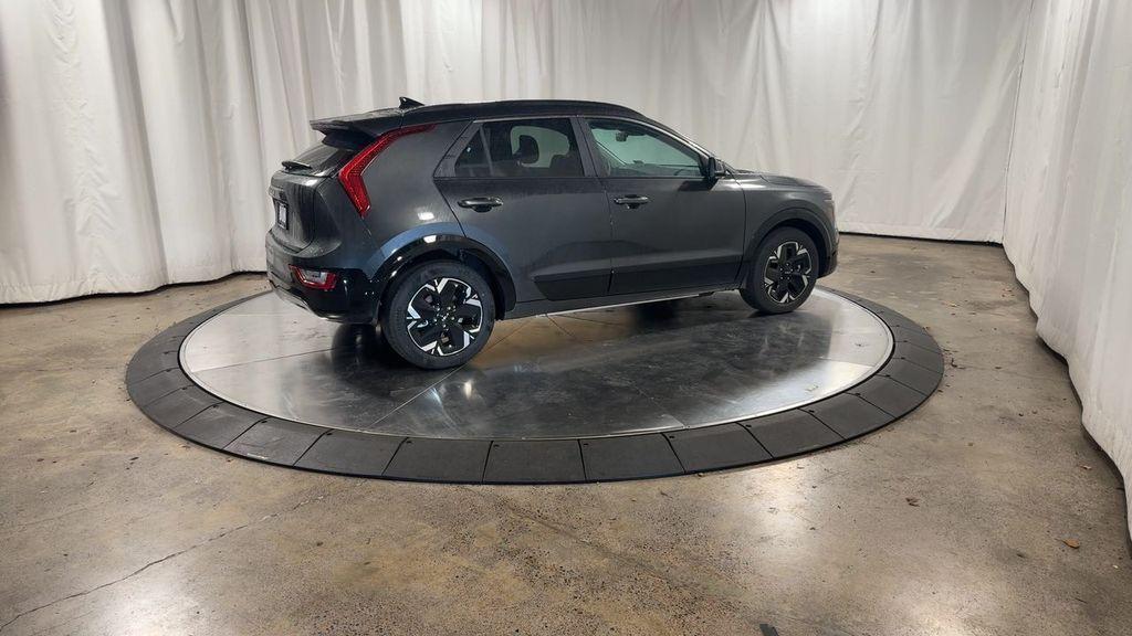 new 2025 Kia Niro EV car, priced at $38,172