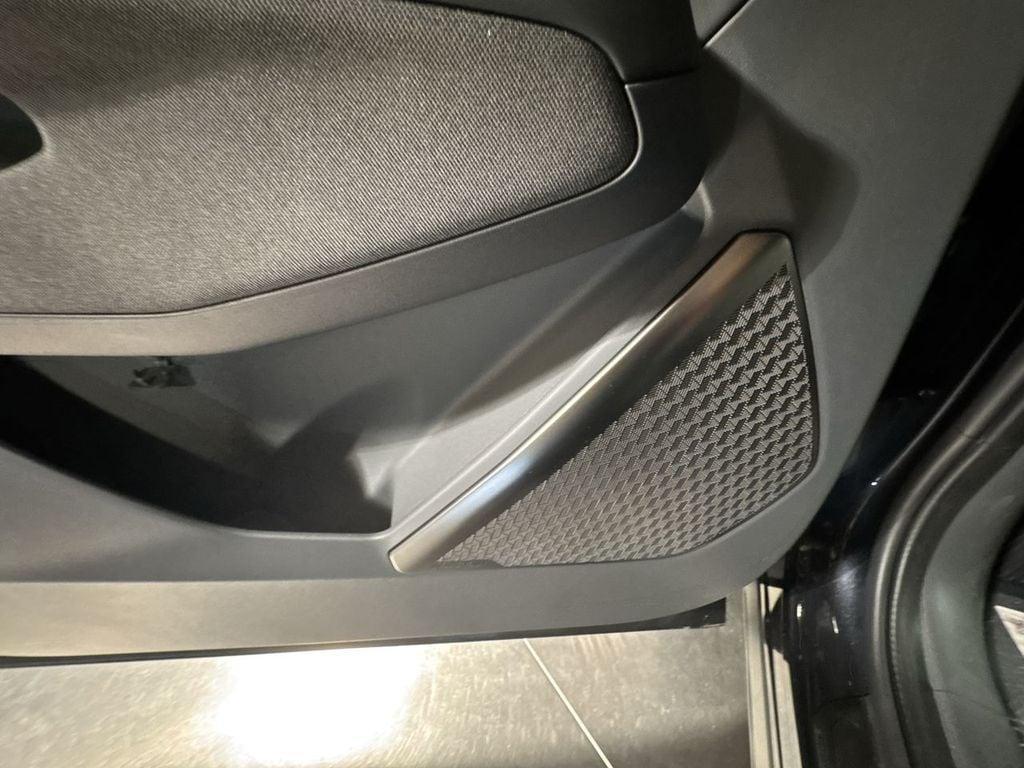 new 2026 Kia EV9 car, priced at $69,564