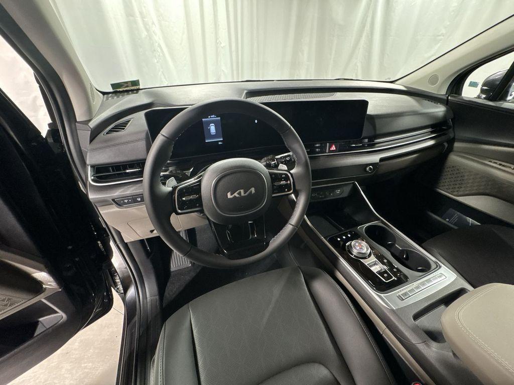 new 2026 Kia Carnival Hybrid car, priced at $44,473